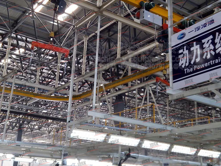 卡車發動機裝配線